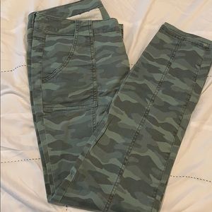 American Eagle Jeans size 6 Regular